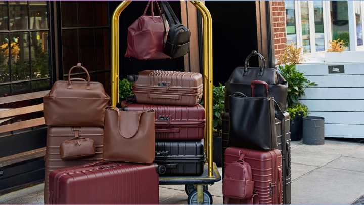 Shop viral Béis weekender bags in new maple and burgundy colors