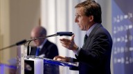 Almeida, sobre las protestas de la Vuelta: "Podrán incendiar las calles, pero no podrán derrotarnos en las urnas"