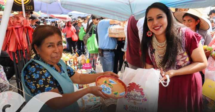Más de 100 mil personas participan en el tradicional Trueque en San Pedro Cholula