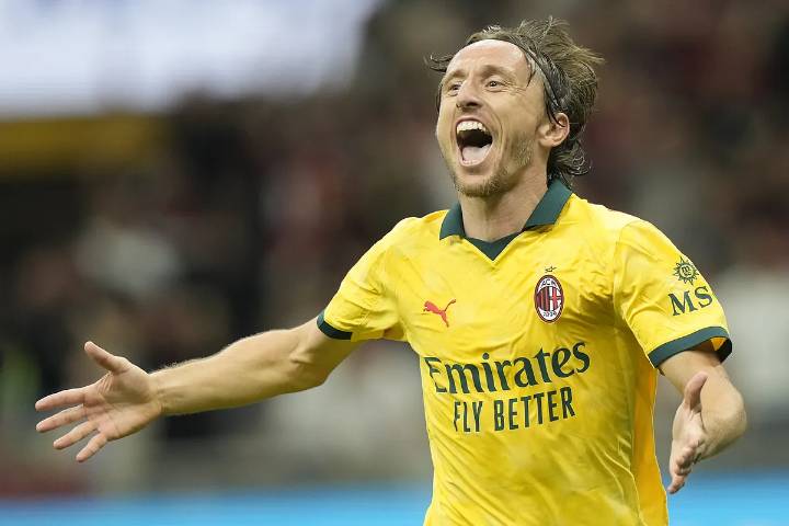 Infinito Luka Modric: se estrena como goleador a los 40 años y da la victoria al Milan