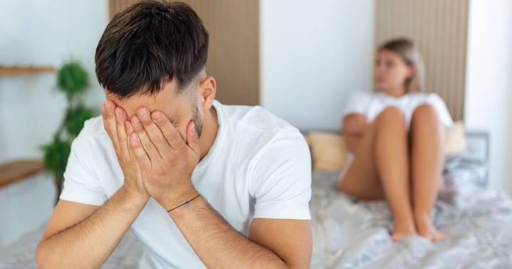 'I think my girlfriend hates me – she bonked strangers behind racecourse bogs'