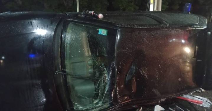Accidente en Avenida del Fundador: una conductora herida y con alcoholemia positiva