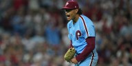 Jesús Luzardo retires 22 straight, Phillies sweep Mets