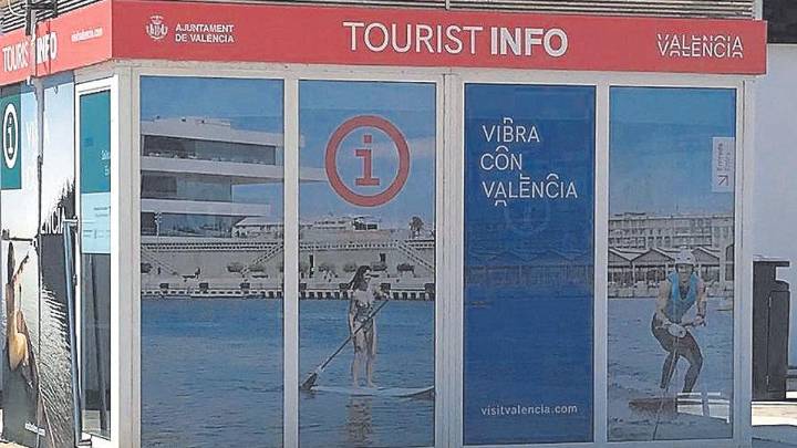 Una nueva oficina de turismo en la playa será también refugio climático