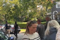 VIDEOS | Vecinos se defienden de la migra y frenan detenciones