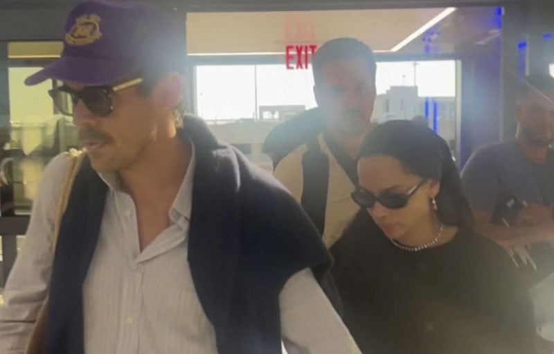 Harry Styles & Zoe Kravitz Wrap Up NYC Trip, Spotted Flying Away Together in New Photos 