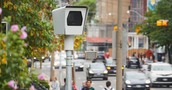 Ford, set to ban speed cameras, muses about cameras to fight crime instead