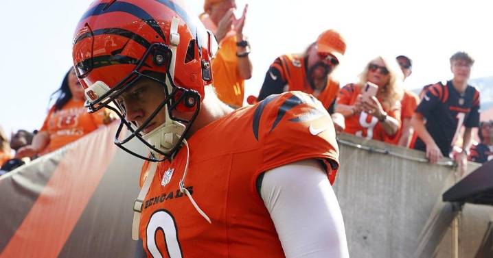 Bengals place Burrow on injured reserve, sign Rypien off practice squad to be Browning's backup