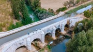 El Canal de Castilla inicia la mejora de la accesibilidad al embarcadero de Carrecalzada y al acueducto de Abánades