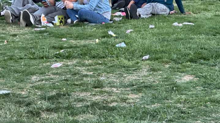 Pese a un operativo de limpieza activo, prevaleció la "suciedad" de unos sanjuaninos