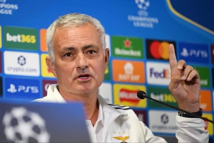Jose Mourinho: Chelsea are 'back on track' and can win Champions League
