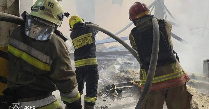 Rusia lanza ataque a gran escala sobre Ucrania y causa 3 muertos y docenas de heridos