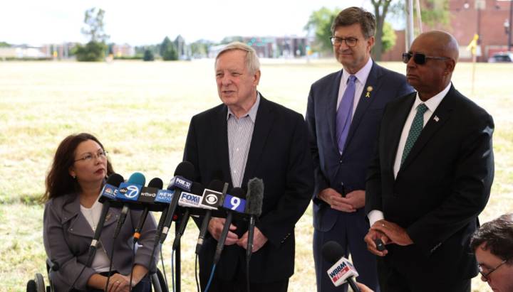 Durbin, Duckworth locked out from meeting with DHS officials about Trump's immigration enforcement plan