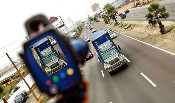 Aprueban uso de cinemómetros móviles para controlar la velocidad en vías de Lima