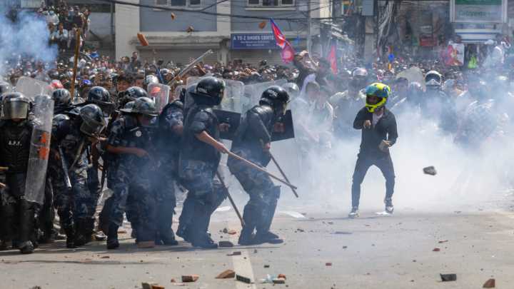"Generación Z" de Nepal protesta en las calles contra veto de redes sociales