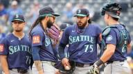 Mariners move into AL West tie after Royals shutout