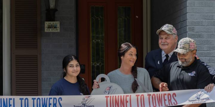 Tunnel to Towers Foundation pays off mortgage of injured Lansing veteran