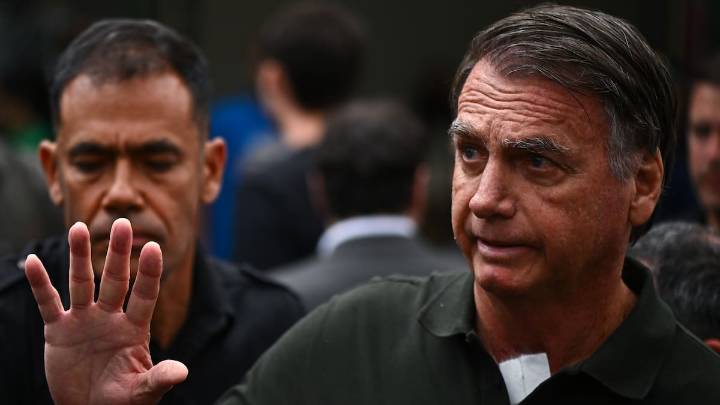 Bolsonaro recibe el alta y seguirá cumpliendo prisión domiciliaria tras ser diagnosticado de un cáncer de piel