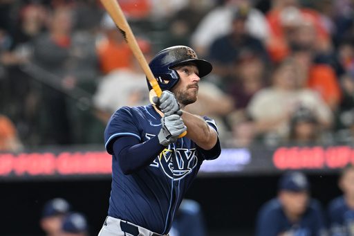 Lowe y Mangum conectan jonrones y Rays rozan juego sin hit en victoria 6
