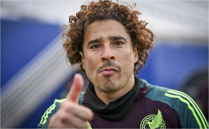 El Querétaro desea contratar a Guillermo Ochoa