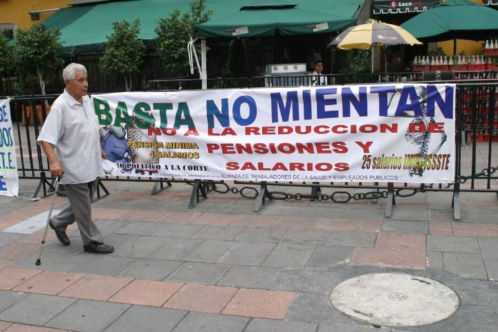 Trabajadores del IMSS Bienestar denuncian rezagos en adscripciones y prestaciones