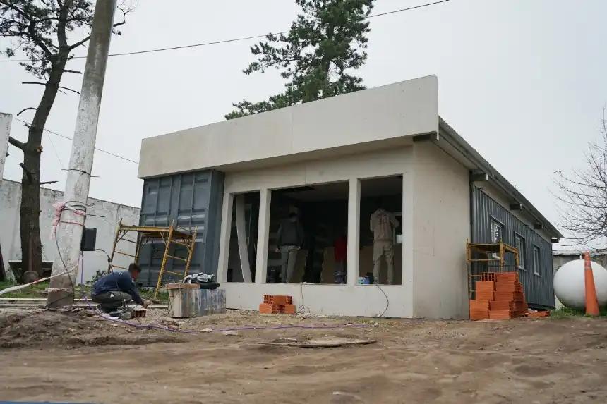 La remodelación de la subcomisaría de Quequén en su etapa final