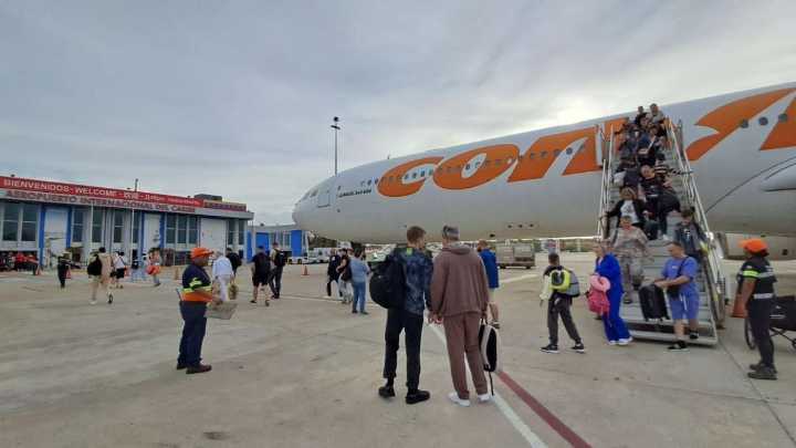 Más de 500 turistas rusos llegan a Margarita en doble vuelo chárter