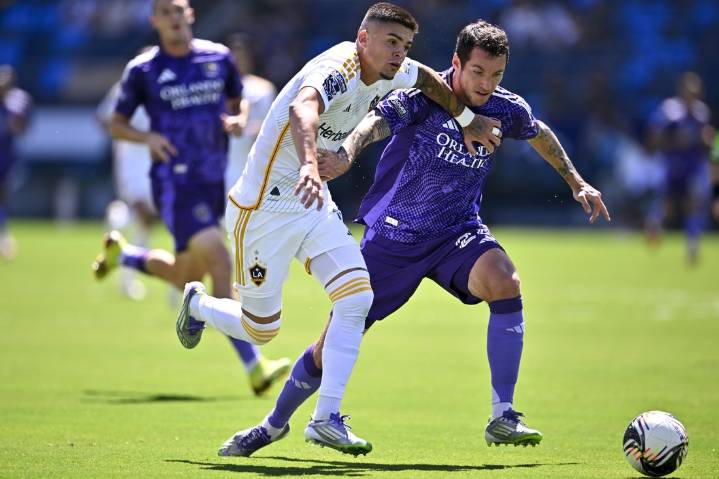 Deadspin | L.A. Galaxy takes third place in Leagues Cup with late winner over Orlando
