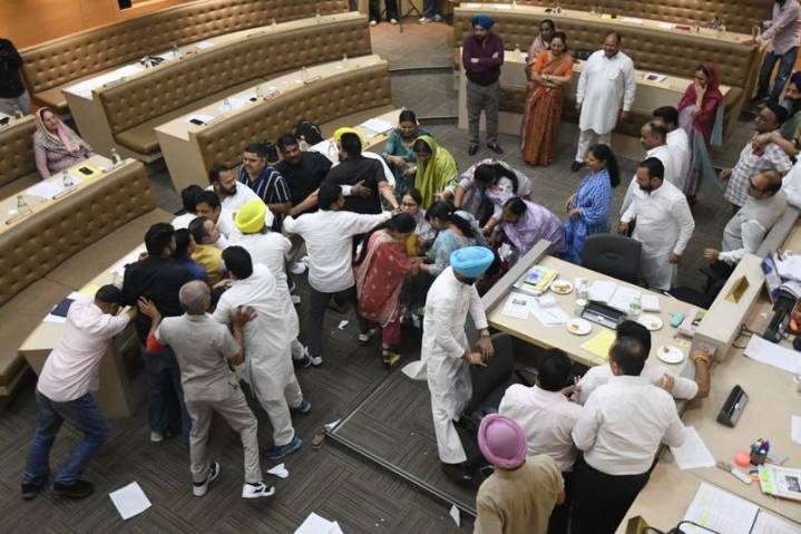 Chandigarh MC meeting erupts in chaos, councillors tear pages from meeting minutes