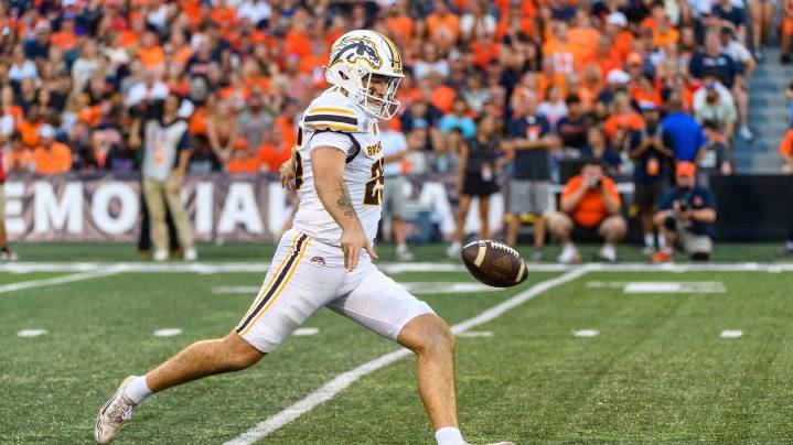 College football picks: Punts trending toward record low as coaches get more aggressive on 4th down