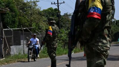 Dos soldados mueren en un combate contra disidentes de las FARC en el suroeste de Colombia