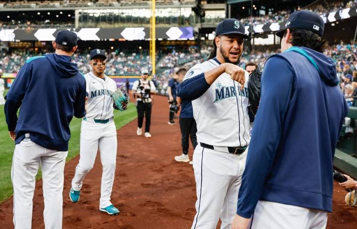 Photos: Mariners take on Rockies, can clinch AL West for first time since 2001