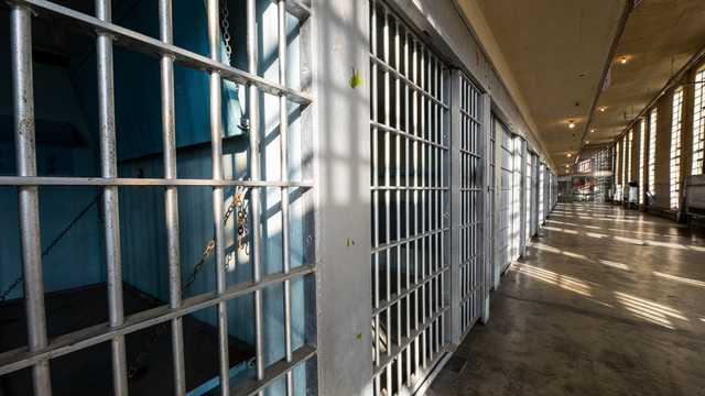 Ex-Jeffersonville police officer sentenced for forging signatures to buy federal firearms