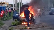 Echó candela carro de Plutarco Ramírez frente al polideportivo de Tucupita