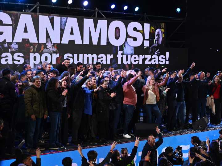 Los intendentes peronistas del GBA aplastaron a LLA y empoderan a Kicillof como nuevo líder para el 2027