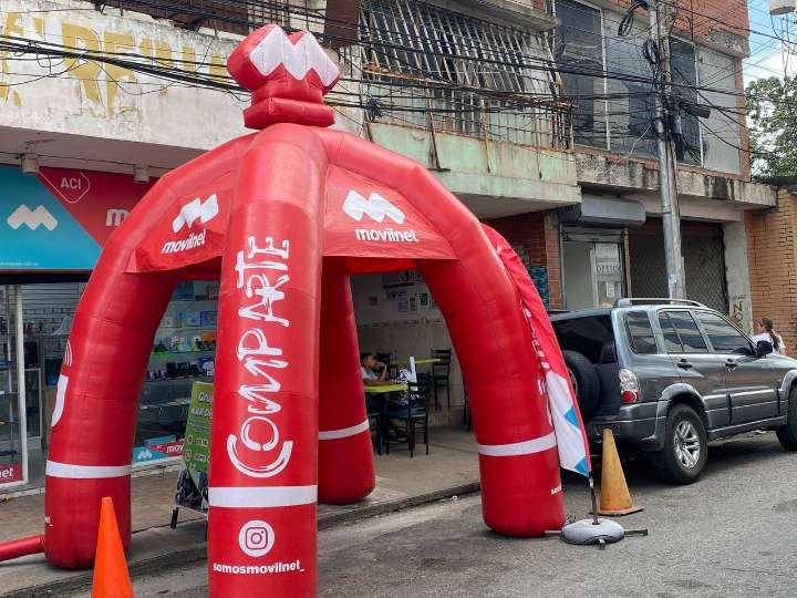 Comerciantes tienen 3 días para retirar publicidad de la vía pública