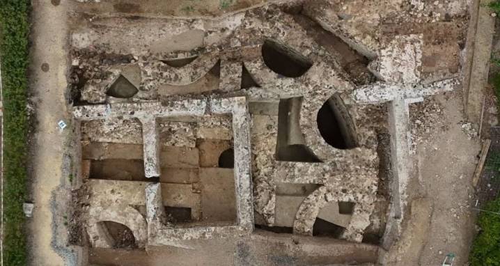 Ancient Roman Mausoleum Unearthed Near Lyon, France