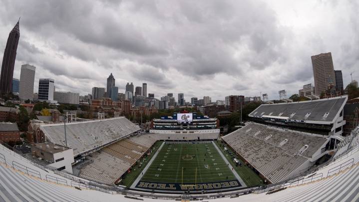 Georgia Tech home opener delayed due to inclement weather, fans told to seek shelter