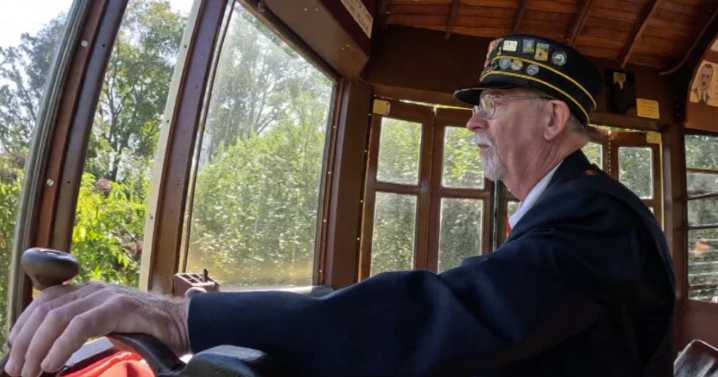 All aboard! Harvest Fest trains return to East Troy