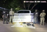 Fuerzas federales detienen a tres en Sinaloa con armas y drogas