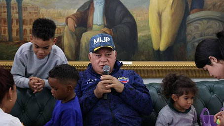 El Gobierno venezolano dice investigar el ataque estadounidense a la supuesta narcolancha