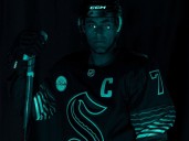 Fans buzz over unique feature on Seattle Kraken’s new jersey