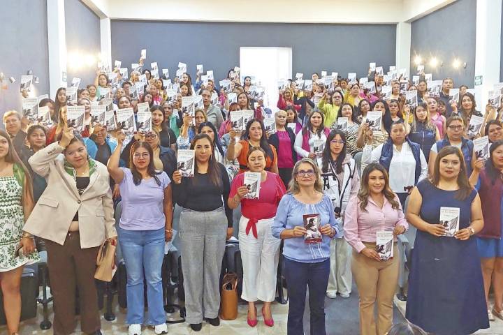 Convoca a promover derechos de las mujeres