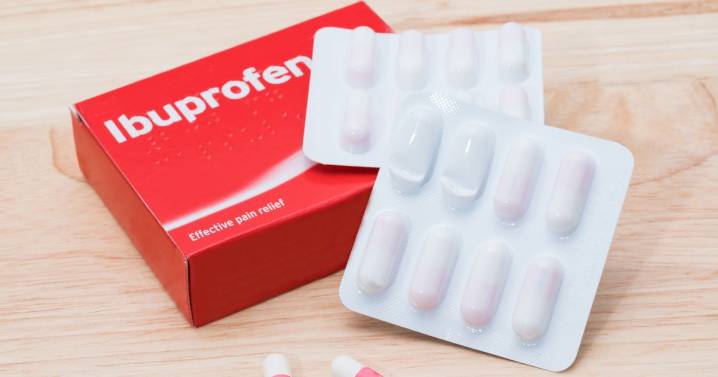 NHS issues warning to everyone who takes ibuprofen