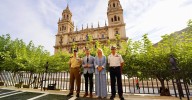 Casi 400 personas participarán en la jura de bandera civil en la plaza de Santa María de Jaén