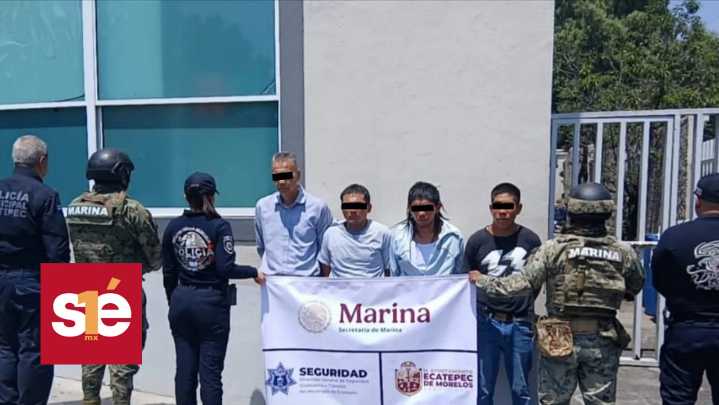 Policía de Ecatepec y Marina detienen a cuatro hombres por robo con violencia en plaza comercial