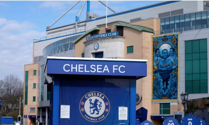 Chelsea enfrenta 74 cargos por infracciones durante la gestión de Abramovich