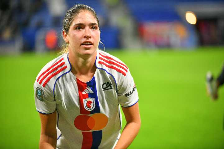 Première Ligue: Korbin Shrader hits 15-minute hat trick against former team