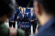 Record number of delegates, dissent expected at Dems’ Springfield convention
