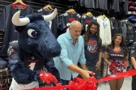 Abren Houston Texans tienda en México